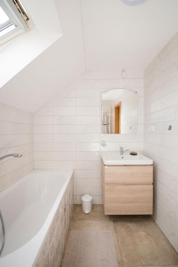Ayni Apartman Семіли Екстер'єр фото